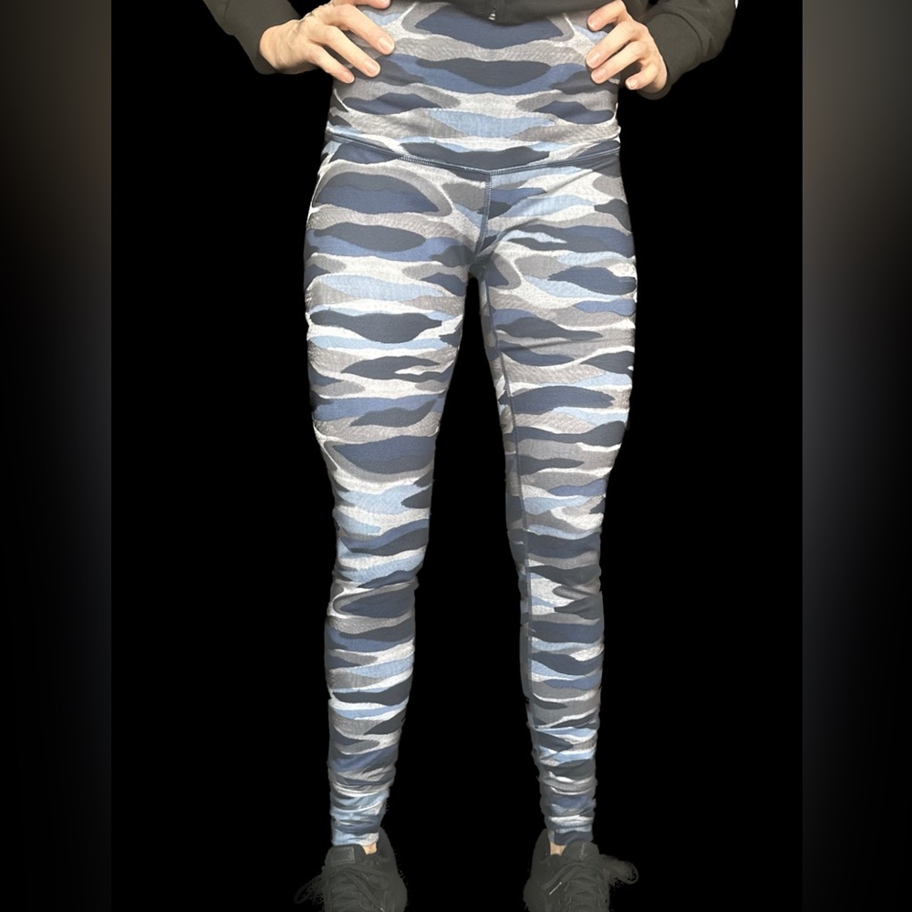 Lululemon leggings, size 8, blue/grey camo